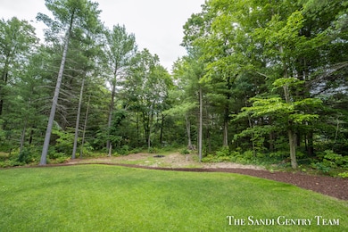 568 River Hills Dr, Newaygo, MI 49337 - photo 3