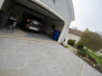 1208 Pinnacle Dr, Columbus, OH 43204 - photo 3