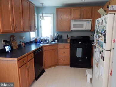 331 Rock Run Rd, Pottstown, PA 19465 - photo 2