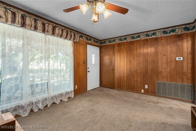 2726 W Walnut St, Paris, AR 72855 - photo 5
