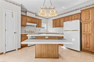 4275 Waynick Meadow Rd, Asheboro, NC 27205 - photo 4