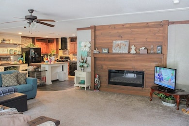 1053 NE 558th St, Old Town, FL 32680 - photo 3