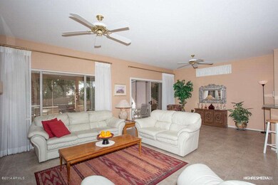 GREAT ROOM TO DINING AREA