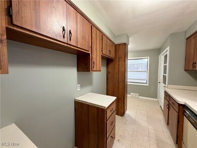 6321 Barton Rd, North Olmsted, OH 44070 - photo 6