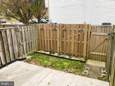 5992 Rowanberry Dr, Elkridge, MD 21075 - photo 6