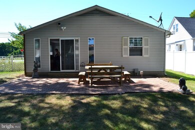 2213 Lodge Farm Rd, Sparrows Point, MD 21219 - photo 3