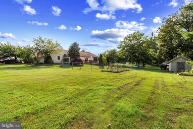 55 Elroy Rd, Souderton, PA 18964 - photo 4