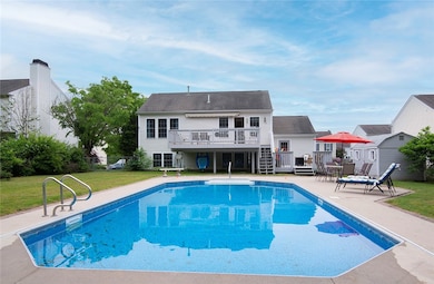32 Tum-A-lum Cir, Westerly, RI 02891 - photo 2