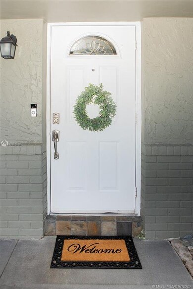 12821 SW 10th Ct, Davie, FL 33325 - photo 4