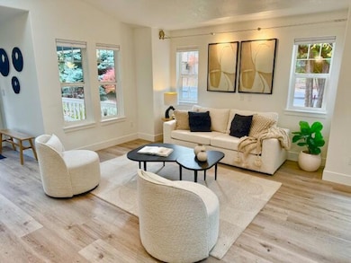 977 SW Hill St, Bend, OR 97702 - photo 7