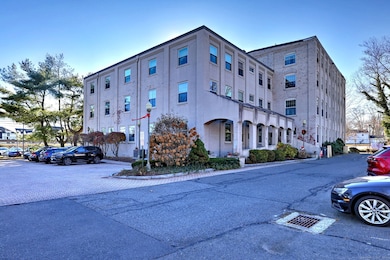 146 High St unit 207, Milford, CT 06460 - photo 2