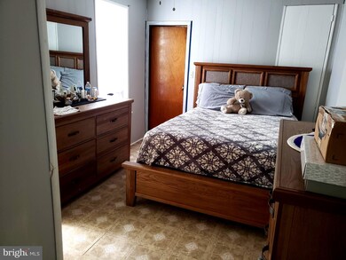 736 N 11th St, Reading, PA 19604 - photo 7