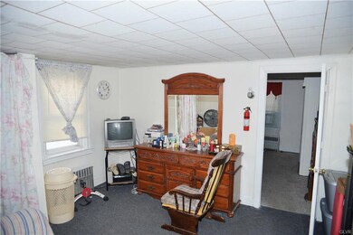 422 N Railroad St, Allentown, PA 18102 - photo 7