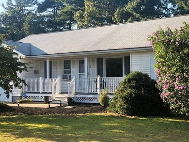 7 Hemlock Ln, Abington, MA 02351 - photo 3