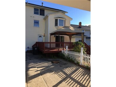 Great big deck with canopy!