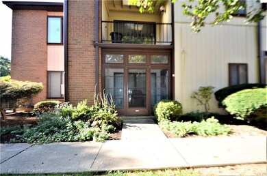 997 Village Round unit C, Allentown, PA 18106 - photo 2