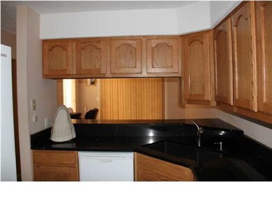 900 Bay Dr unit 43, Niceville, FL 32578 - photo 5