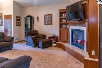 1301 Turkey Creek Dr, McPherson, KS 67460 - photo 3