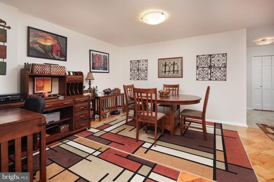 Watergate West Residences unit 905, Washington, DC 20037 - photo 3