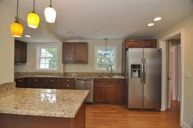 158 Massasoit Dr, Warwick, RI 02888 - photo 5