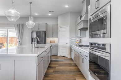 4818 Cold Stream Ct, Fulshear, TX 77441 - photo 6