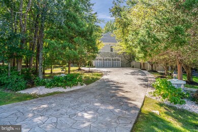 6405 Burke Woods Dr, Burke, VA 22015 - photo 2