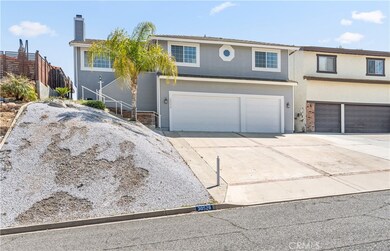 30526 Early Round Dr, Canyon Lake, CA 92587 - photo 3