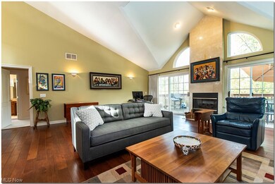 962 Chesterton Ct unit 4, Aurora, OH 44202 - photo 4