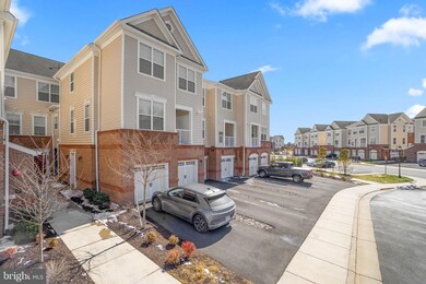 43021 Greggsville Chapel Terrace unit 112, Dulles, VA 20148 - photo 2