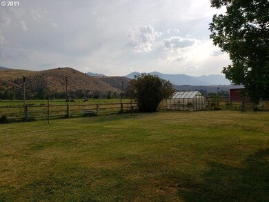 59122 U S Highway 26, Mount Vernon, OR 97865 - photo 2