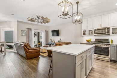 373 Macatawa Park Holland MI 49423-2
