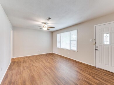 508 Crandle Dr, Fort Worth, TX 76108 - photo 4