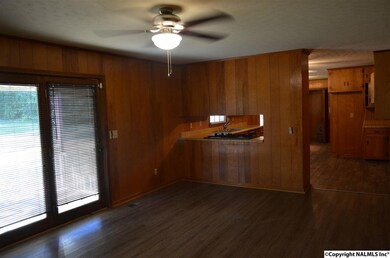 121 Ivanhoe Ln, Rainbow City, AL 35906 - photo 5