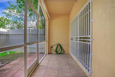 6513 Catalina Ln, Tamarac, FL 33321 - photo 6