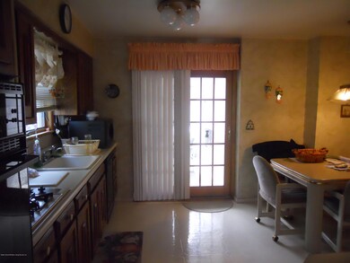 27 Eagle Rd, Staten Island, NY 10314 - photo 5