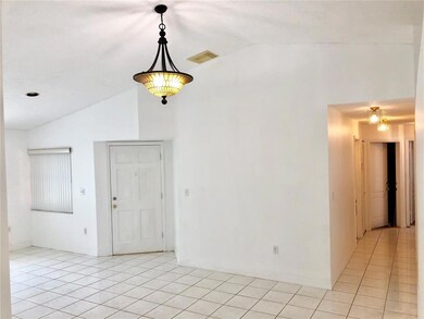 631 SW 176th Ave, Pembroke Pines, FL 33029 - photo 5