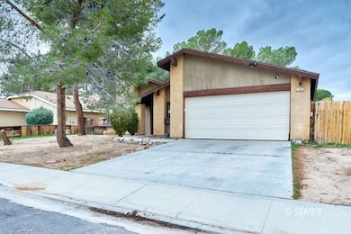 1127 N Mono Ct, Ridgecrest, CA 93555 - photo 3