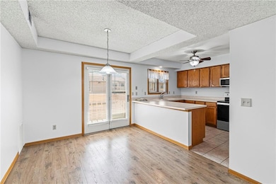 12310 E 43rd St S unit B10, Independence, MO 64055 - photo 4