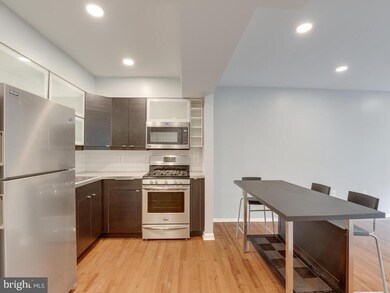 Goodlow House unit R35, Baltimore, MD 21210 - photo 6