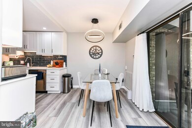 2214 Castle Rock Square unit 22C, Reston, VA 20191 - photo 4