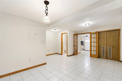 5 Oak St unit B-8, Weehawken, NJ 07086 - photo 2