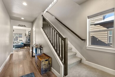 3526 NE Crystal Springs Dr, Bend, OR 97701 - photo 3