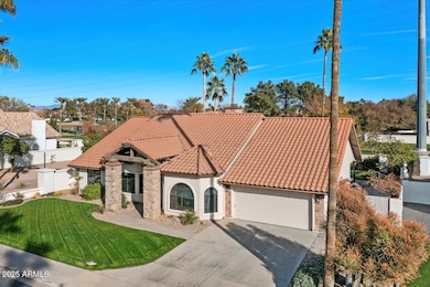 07-Aerial front of home