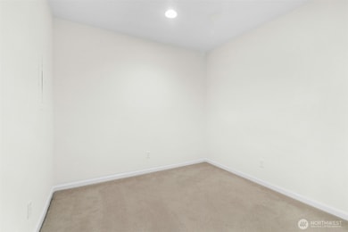 Brezza unit A307, Kirkland, WA 98033 - photo 4