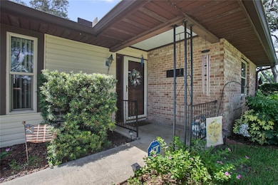 2438 Dartmouth Rd, Deland, FL 32724 - photo 2