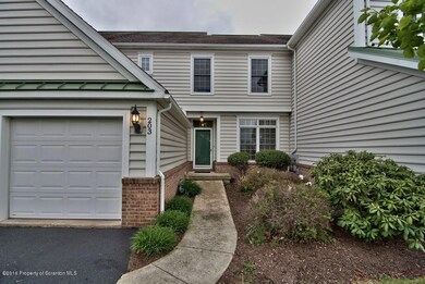 203 Thackeray Close, Moosic, PA 18507 - photo 3