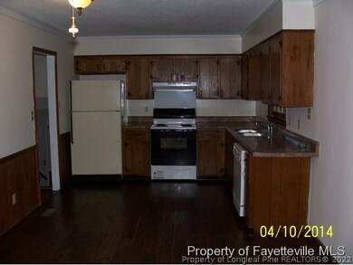 347 Edinburgh Dr, Fayetteville, NC 28303 - photo 5