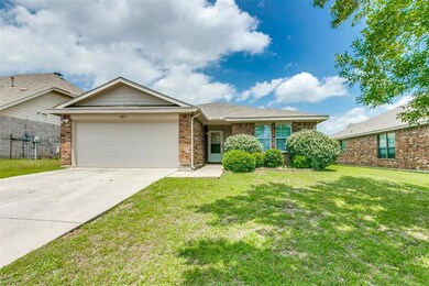 2817 Hilcroft Ave, Denton, TX 76210 - photo 2