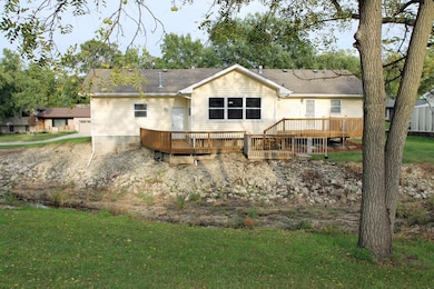 131 Niagara Dr, Waterloo, IA 50701 - photo 4