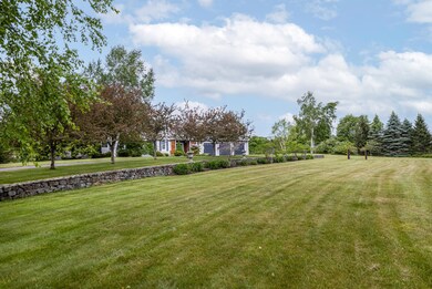 1 Wainwright Drive Cape-large-004-058-Fr